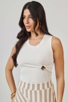 Conjunto de Saia Midi com Fenda e Blusa Off White