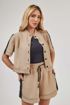 Conjunto de Short e Colete Bege com Botões