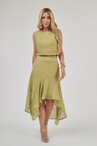 Conjunto de Saia Assimétrica e Cropped Verde