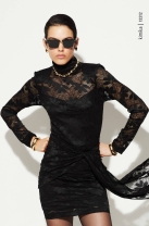 Vestido Curto com Renda Preta
