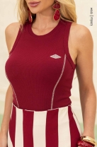 Conjunto Saia Midi Listrada E Cropped Bordô