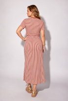 Conjunto Listrado de Saia Longa e Blusa Vermelha